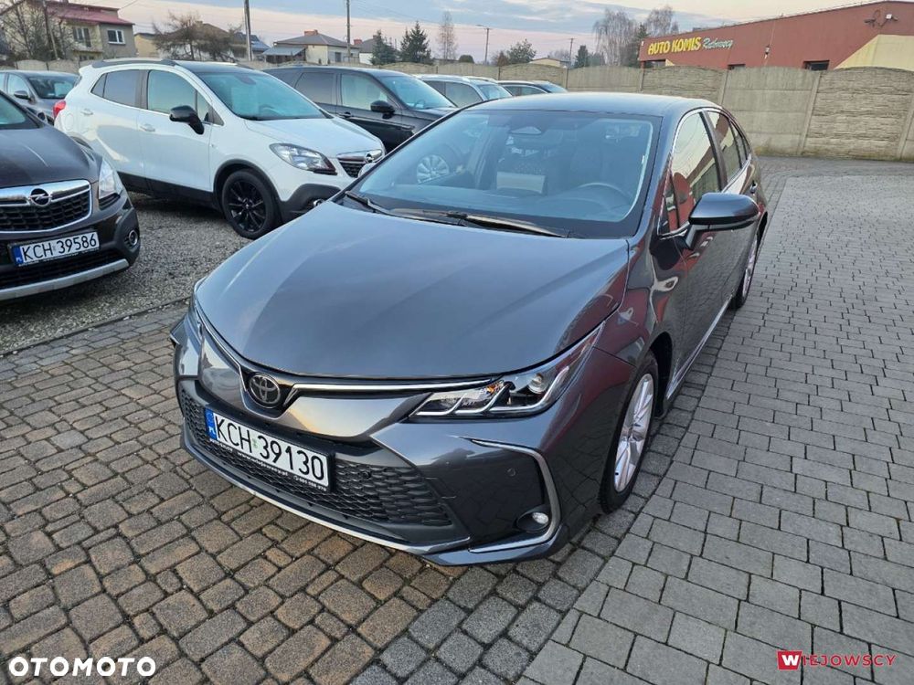 Toyota Corolla - 4