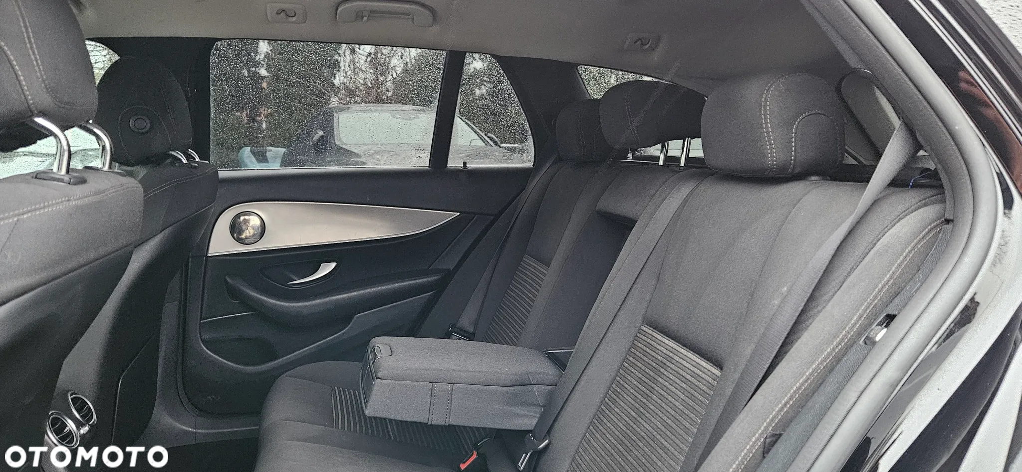 Mercedes-Benz Klasa E 200 d T 9G-TRONIC - 23