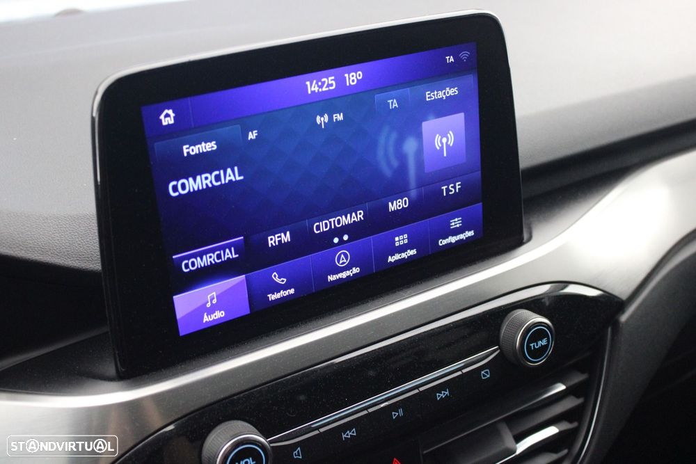 Ford Kuga 1.5 TDCi EcoBlue Titanium — fotografia 15