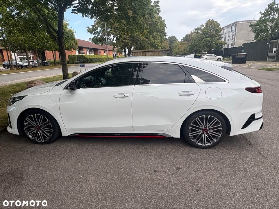 Kia ProCeed 1.6 T-GDI GT DCT - 2