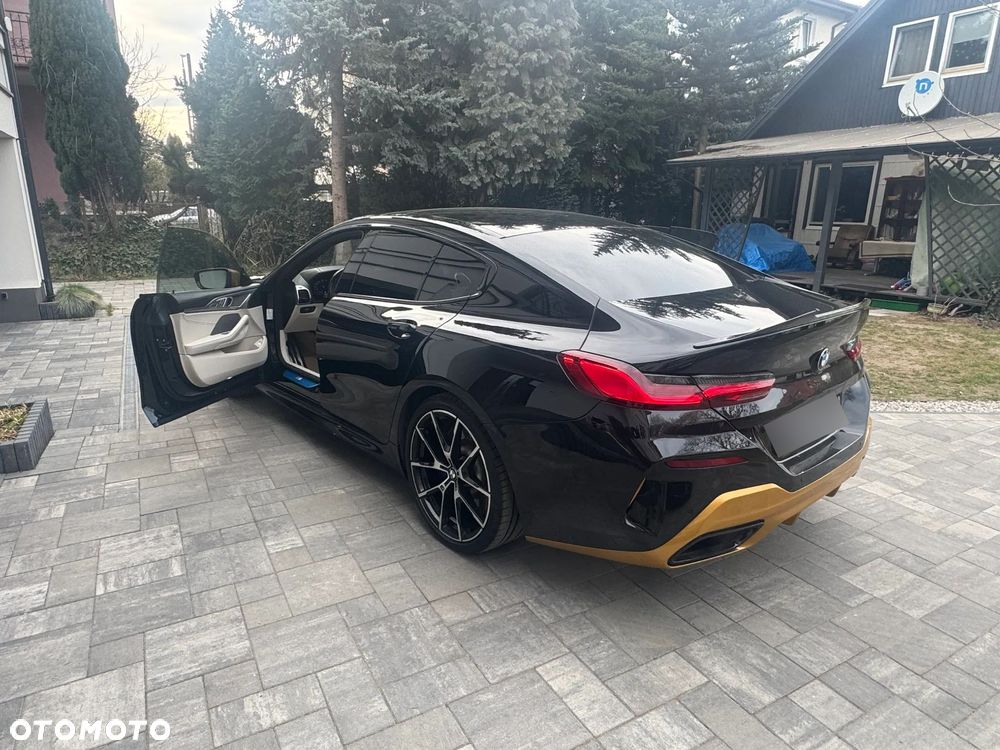 BMW Seria 8 - 21