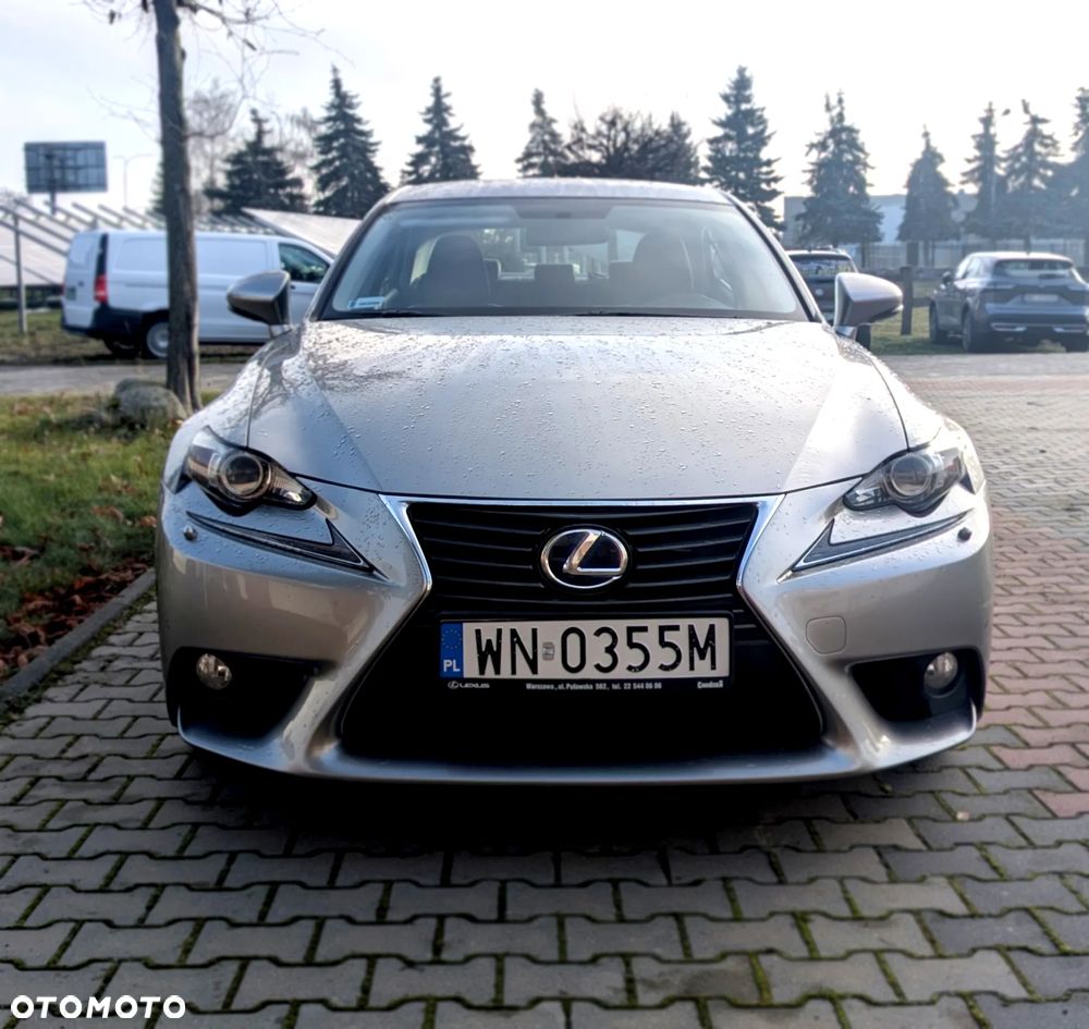 Lexus IS 300h Elite - 1
