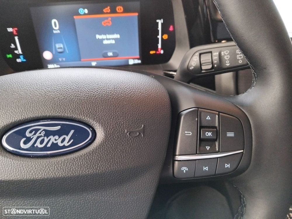 Ford Tourneo Courier 1.0 EcoBoost Titanium - 11