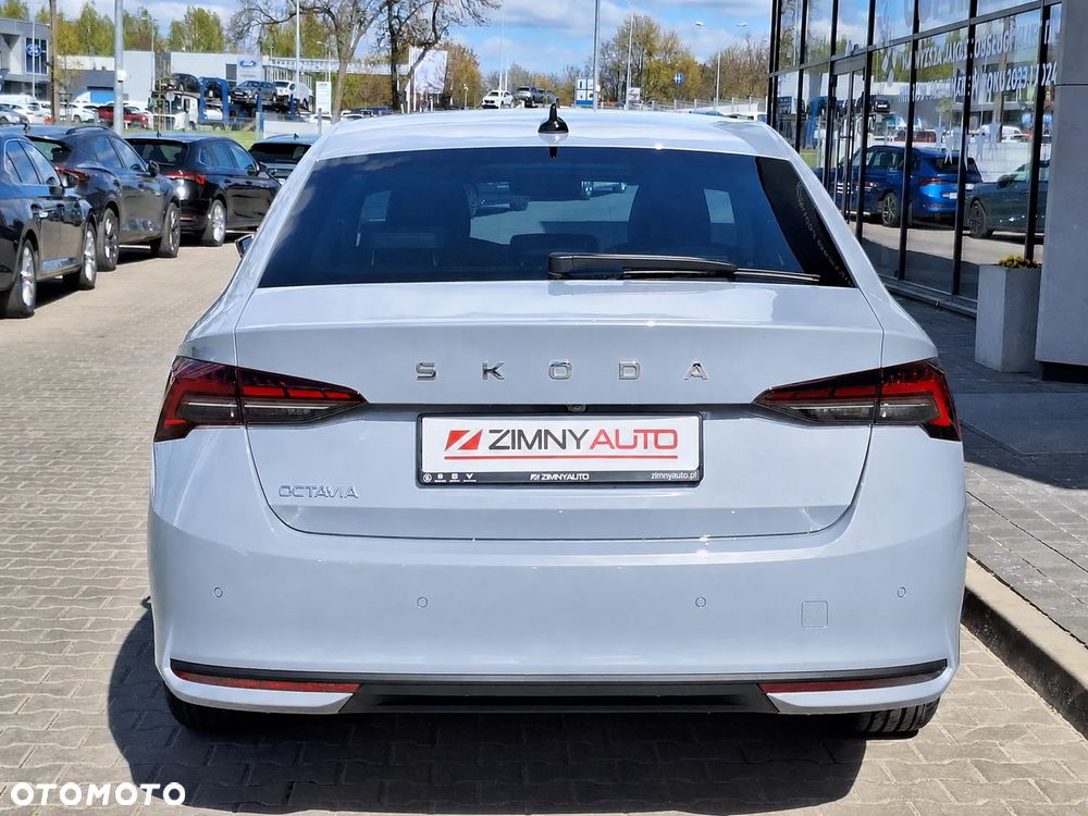 Skoda Octavia 1.5 TSI mHEV Drive Essence DSG - 6