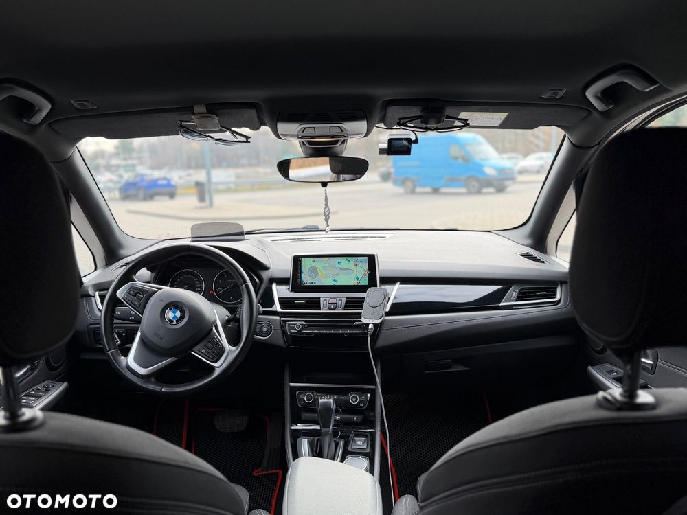 BMW Seria 2 218d xDrive Sport Line sport - 4