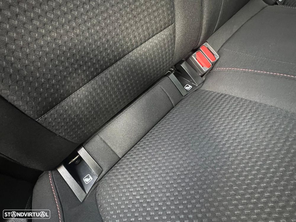 Ford Focus 1.0 EcoBoost MHEV ST-Line Style SIP - 37