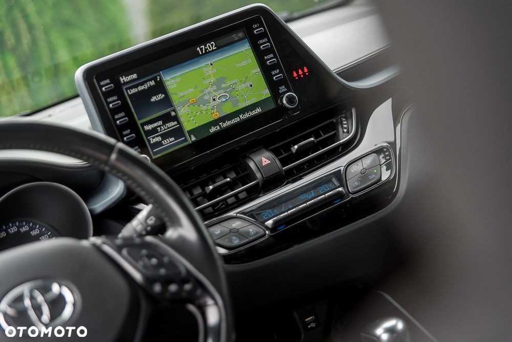 Toyota C-HR 2.0 Business-Edition - 18