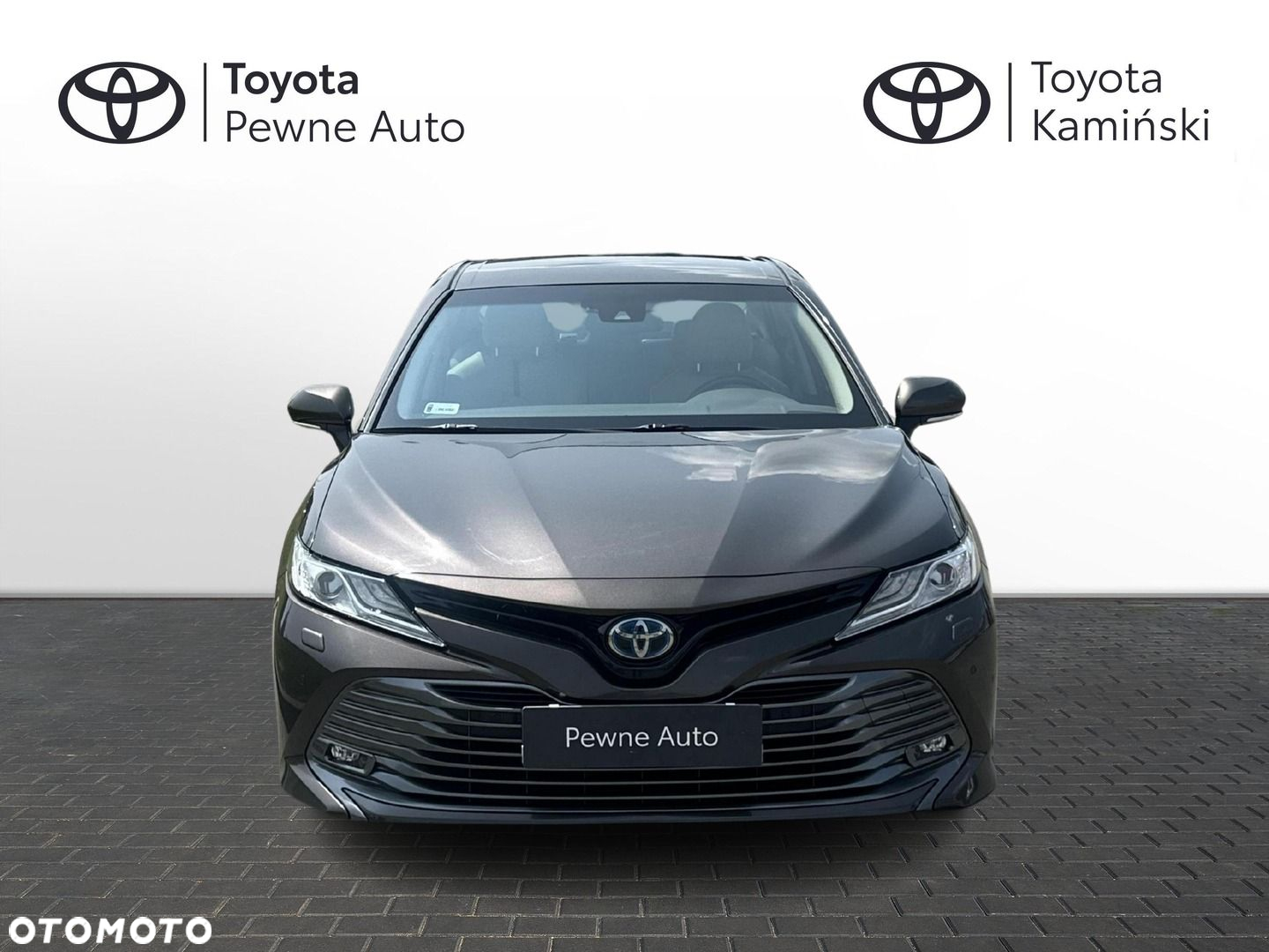 Toyota Camry - 8