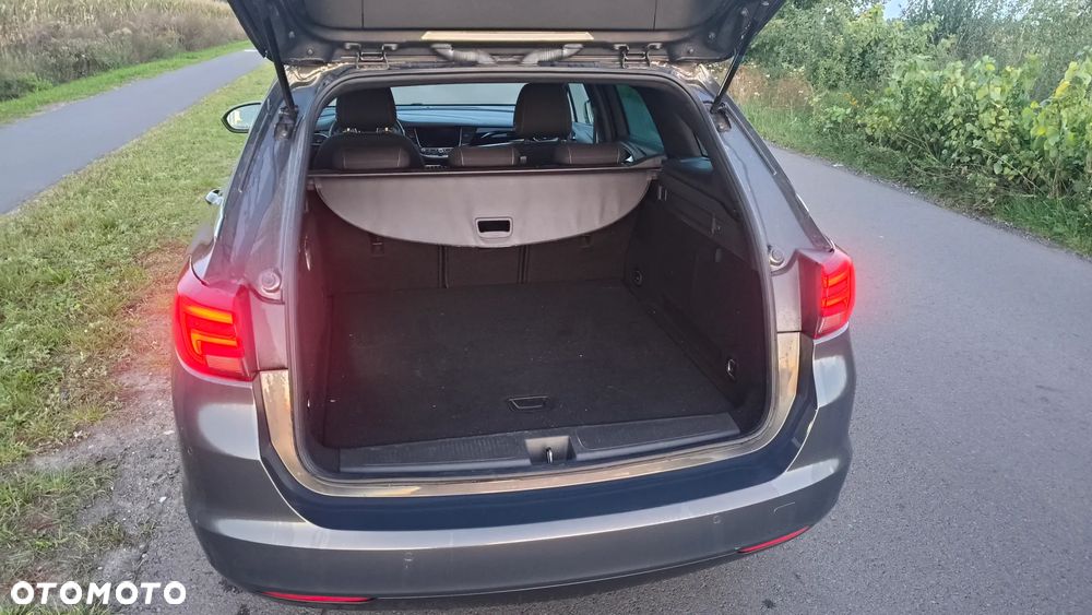 Opel Astra 1.4 Turbo Dynamic - 11