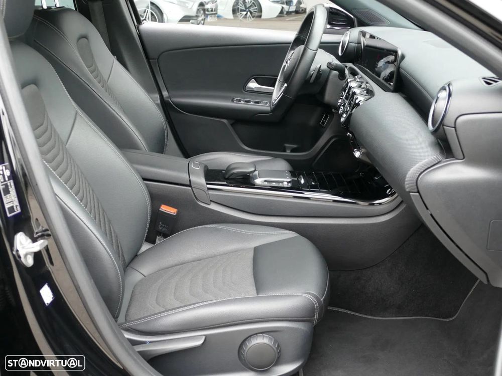 Mercedes-Benz A 250 e Style Plus - 26