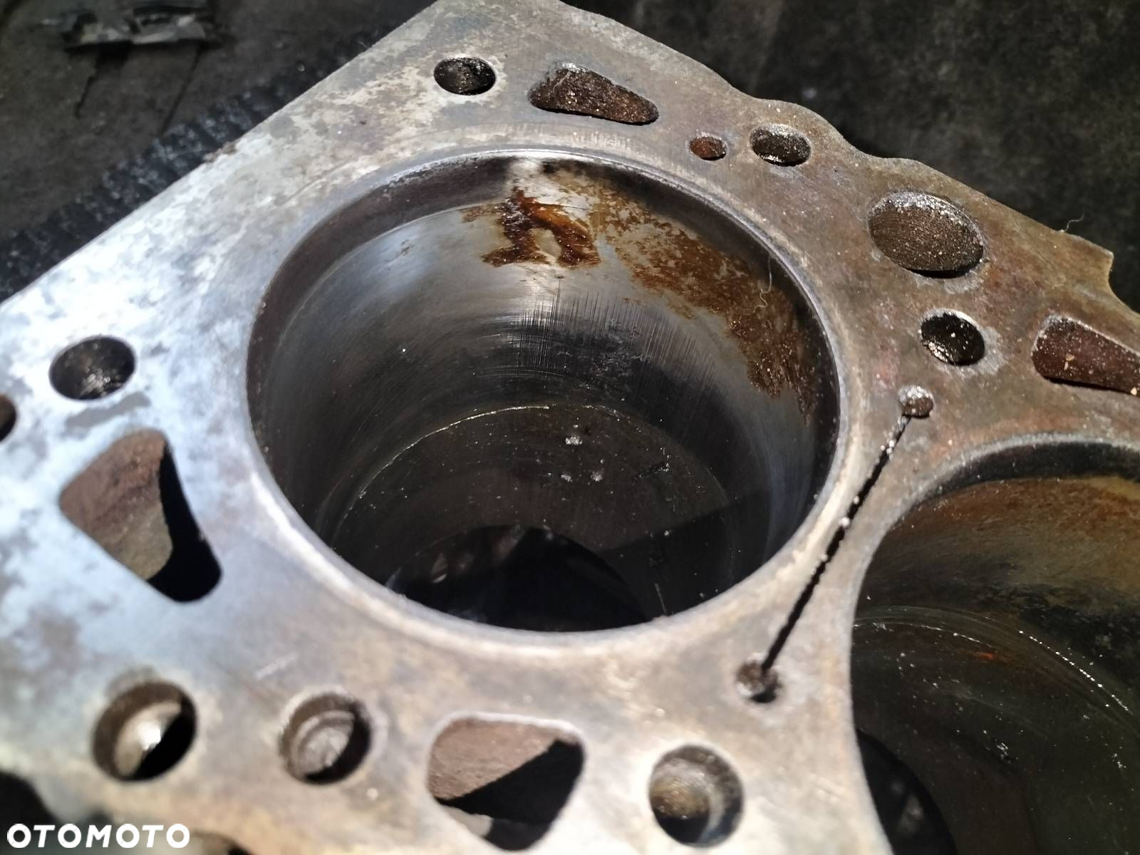 BLOK SILNIKA MERCEDES W201 190 2.0 D 601912 - 7