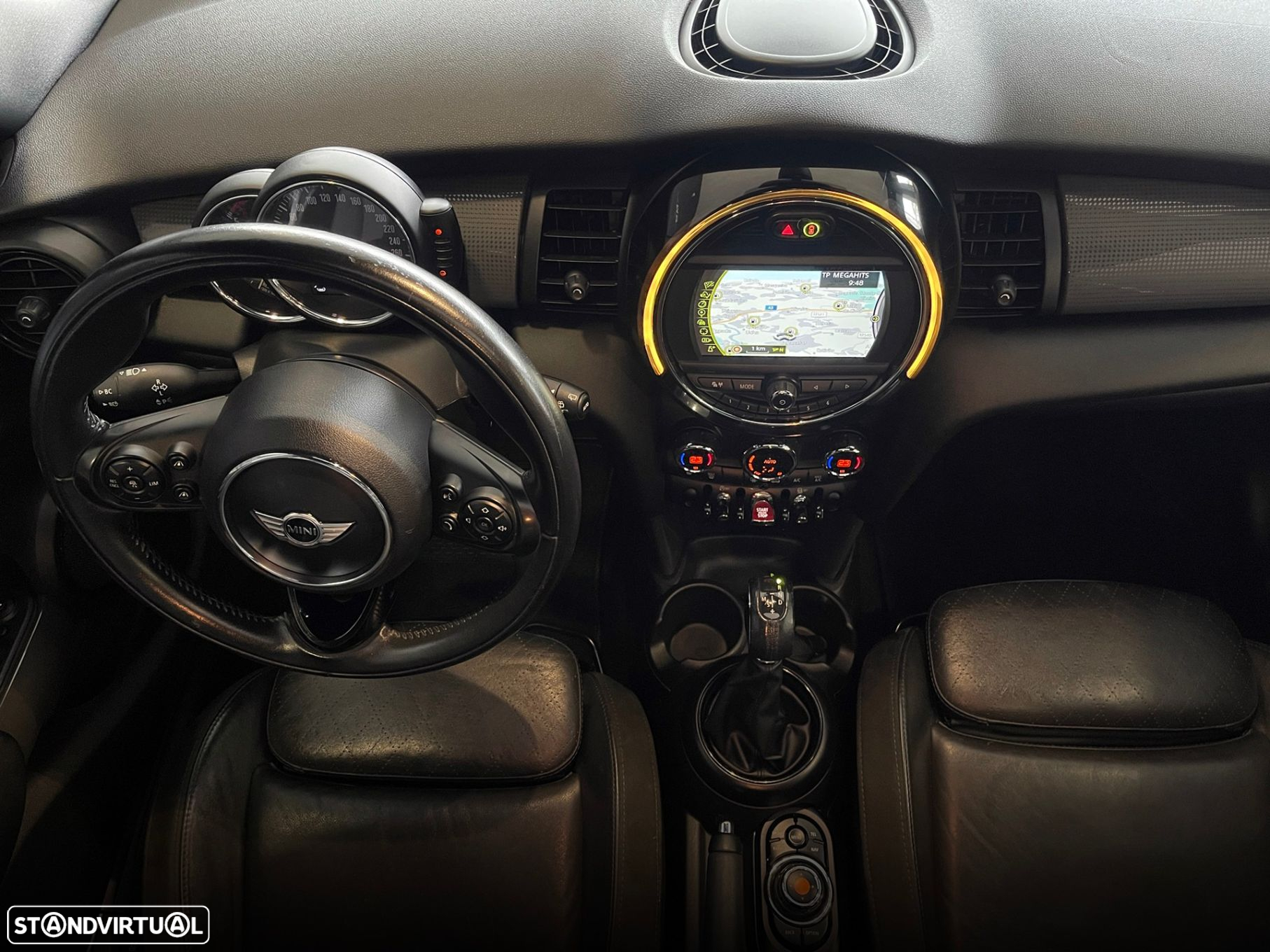 MINI 5 Portas Cooper D Aut. Seven - 16