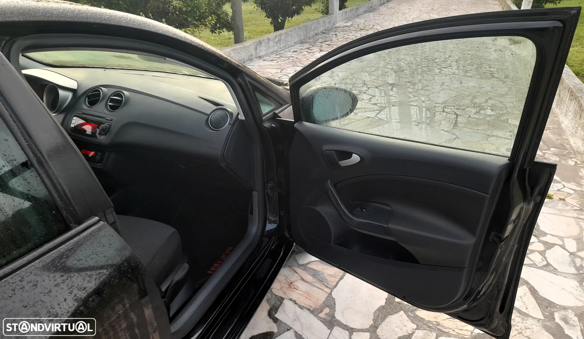SEAT Ibiza 1.2 TSi 25 Anos - 37