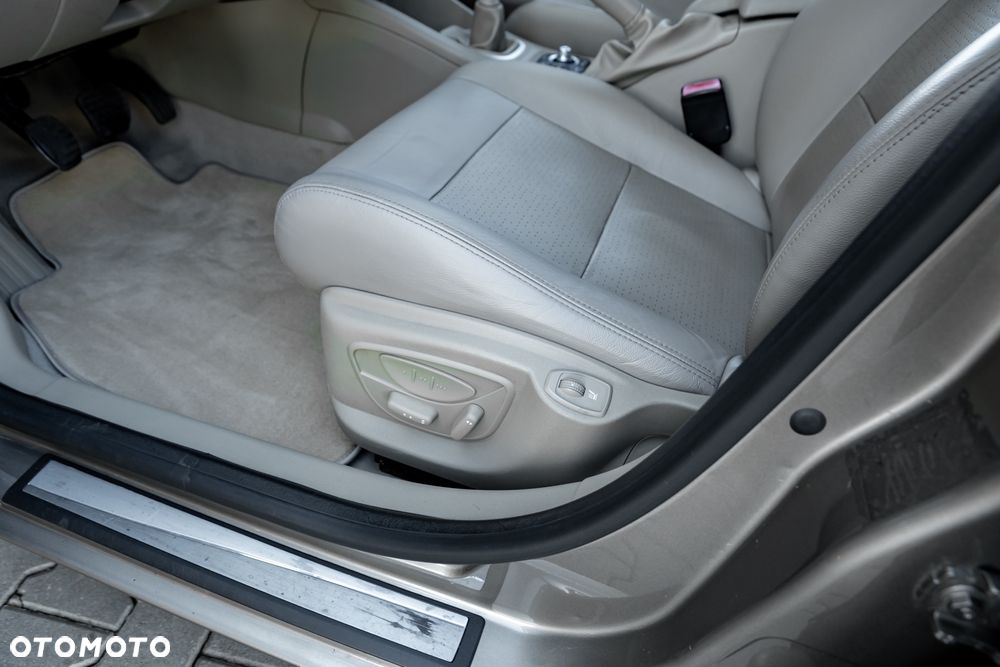 Renault Megane TCe 180 Luxe - 19