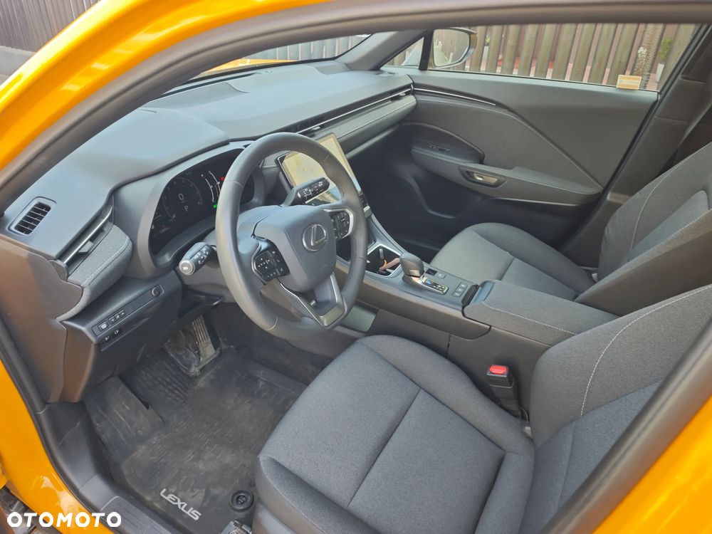 Lexus LBX 1.5 Hybrid - 4