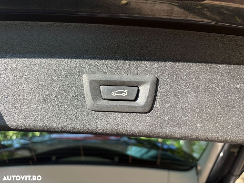 BMW X1 xDrive20i AT Advantage - 13