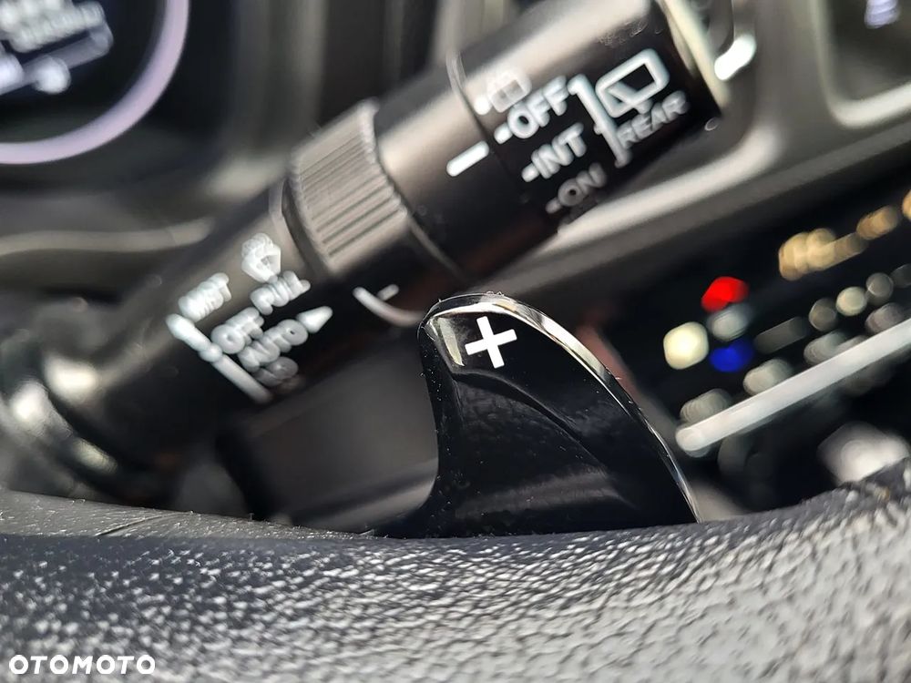 Honda HR-V 1.5 i-VTEC CVT Executive - 18