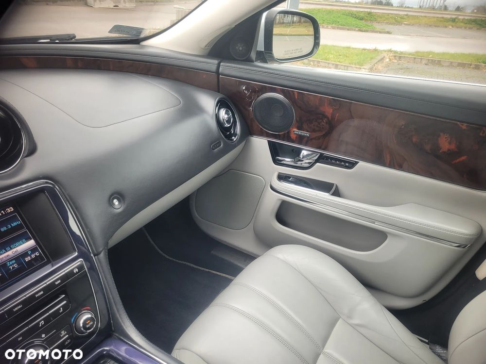 Jaguar XJ 3.0 V6 Kompressor AWD Premium Luxury - 15