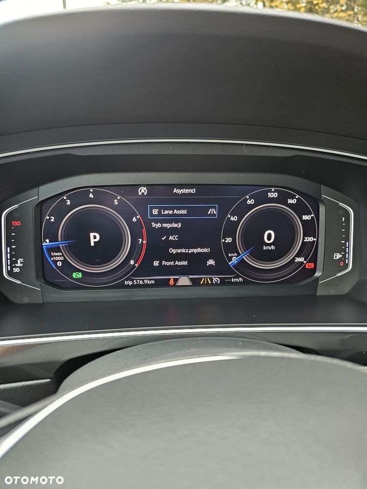 Volkswagen Tiguan - 26
