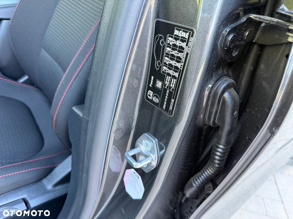 Ford Focus 1.5 EcoBlue ST-Line X - 16