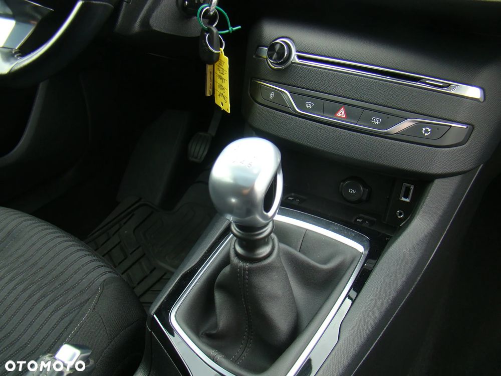 Peugeot 308 BlueHDi 120 Stop & Start Business-Line - 39