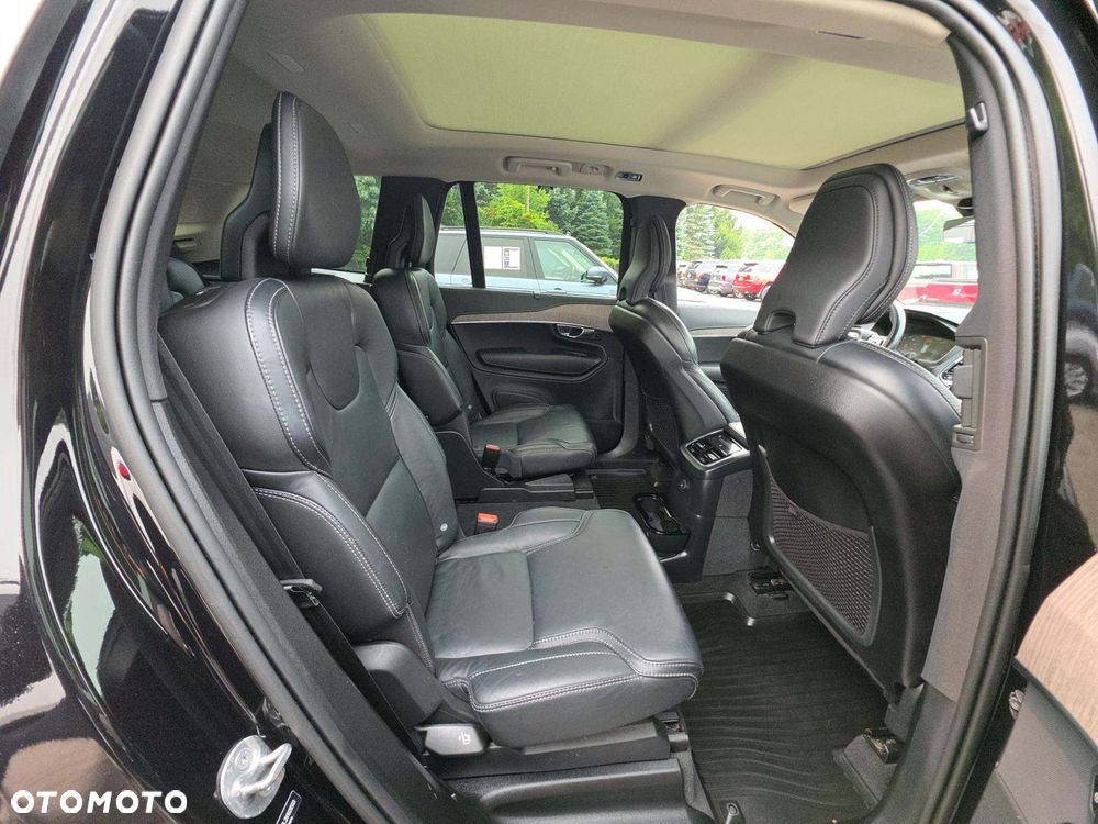Volvo XC 90 - 19