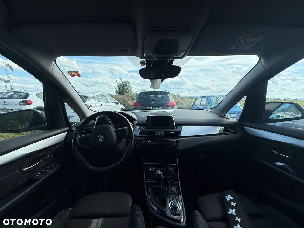 BMW Seria 2 218i - 13