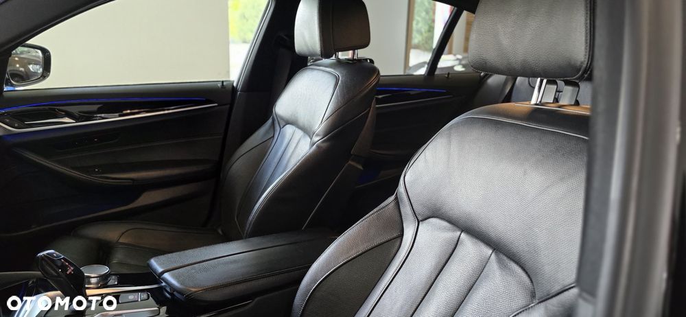 BMW Seria 5 540d xDrive Luxury Line sport - 14