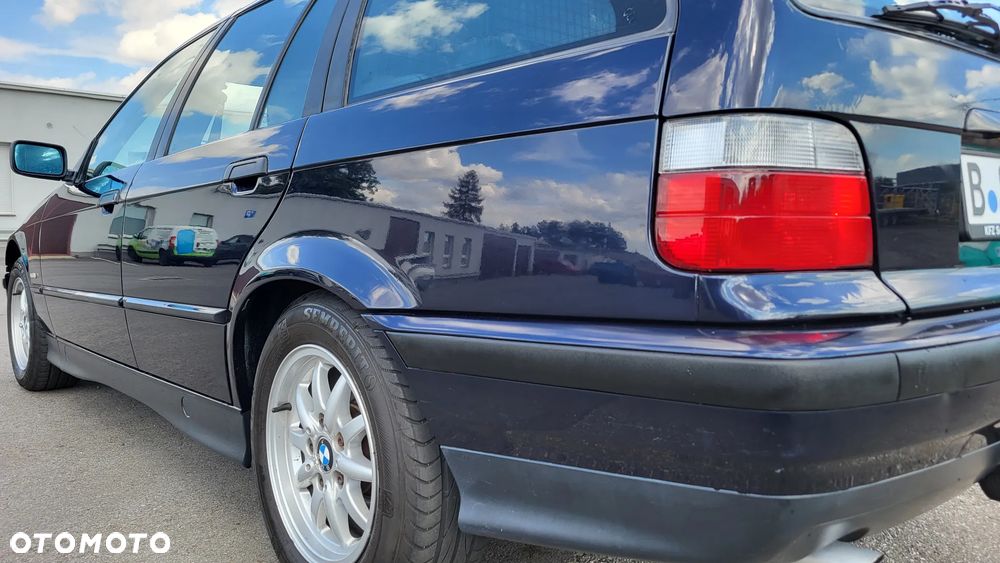 BMW Seria 3 316i - 11