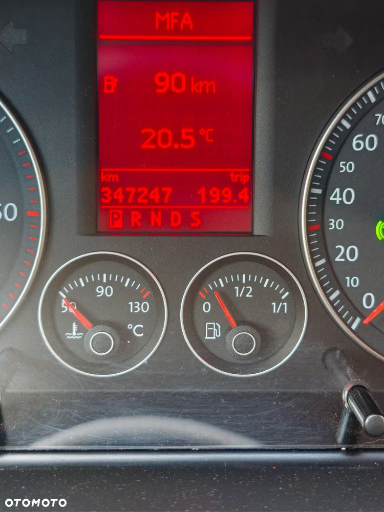 Volkswagen Touran 2.0 TDI DPF DSG Cross - 26