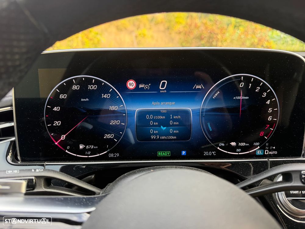 Mercedes-Benz E 300 e Station - 11