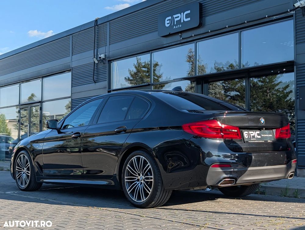 BMW Seria 5 520i Aut. M Sport Edition - 33