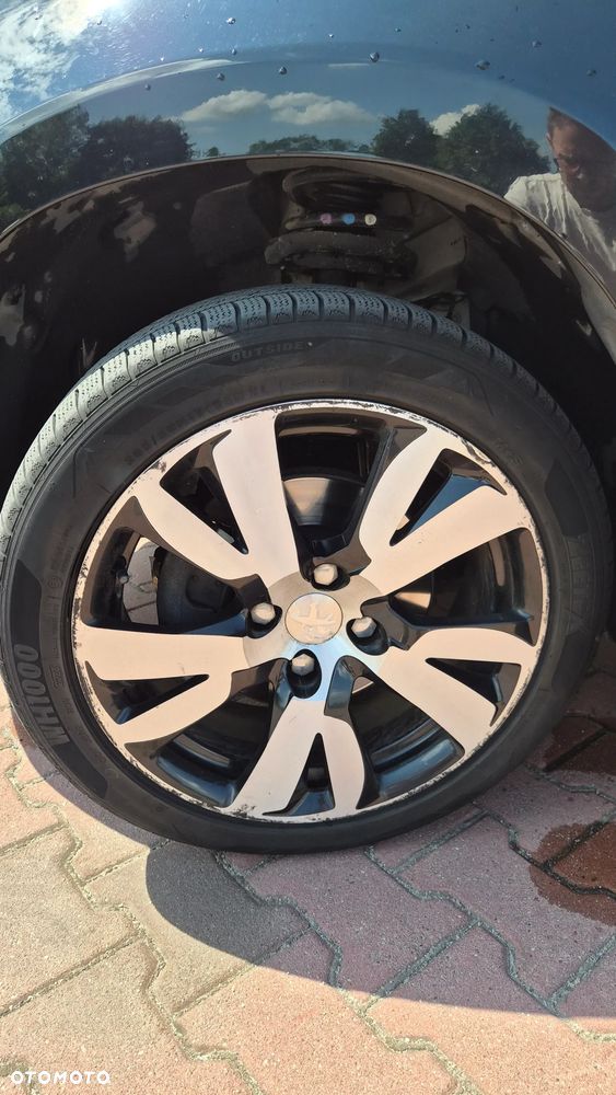 Peugeot 2008 PureTech 110 Stop&Start EAT6 Allure - 23