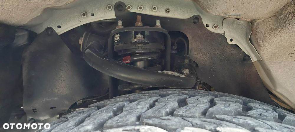 Toyota Hilux 4x4 Extra Cab - 22