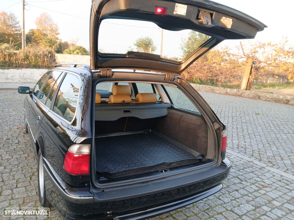 BMW 530 dA Touring - 8
