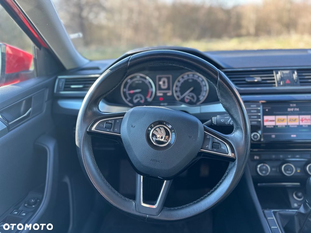 Skoda Superb 2.0 TDI Ambition - 28