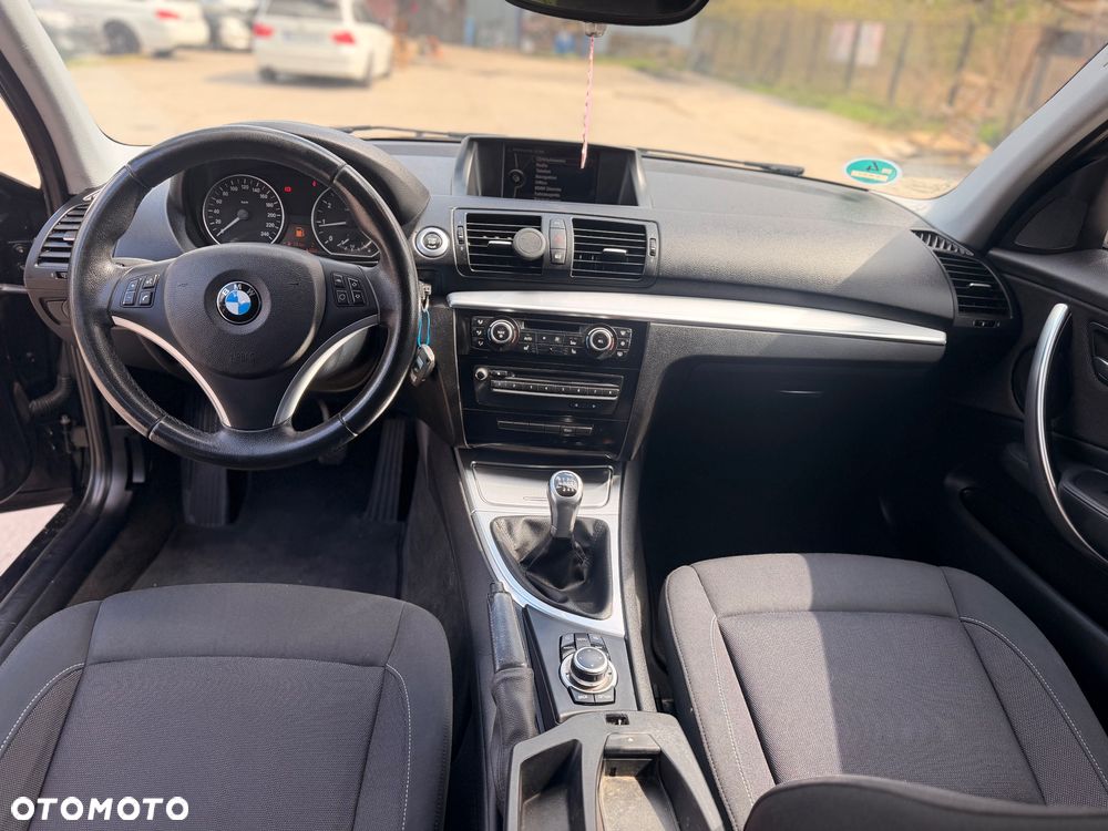 BMW Seria 1 116i - 13