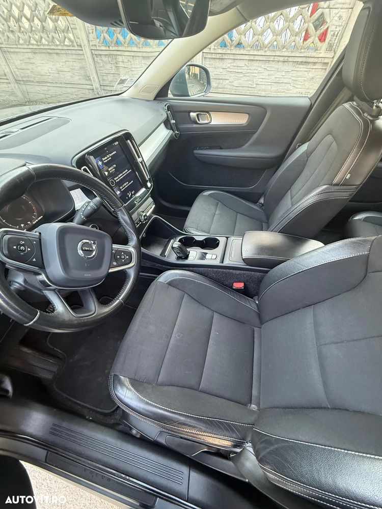 Volvo XC 40 D3 AWD Momentum - 4
