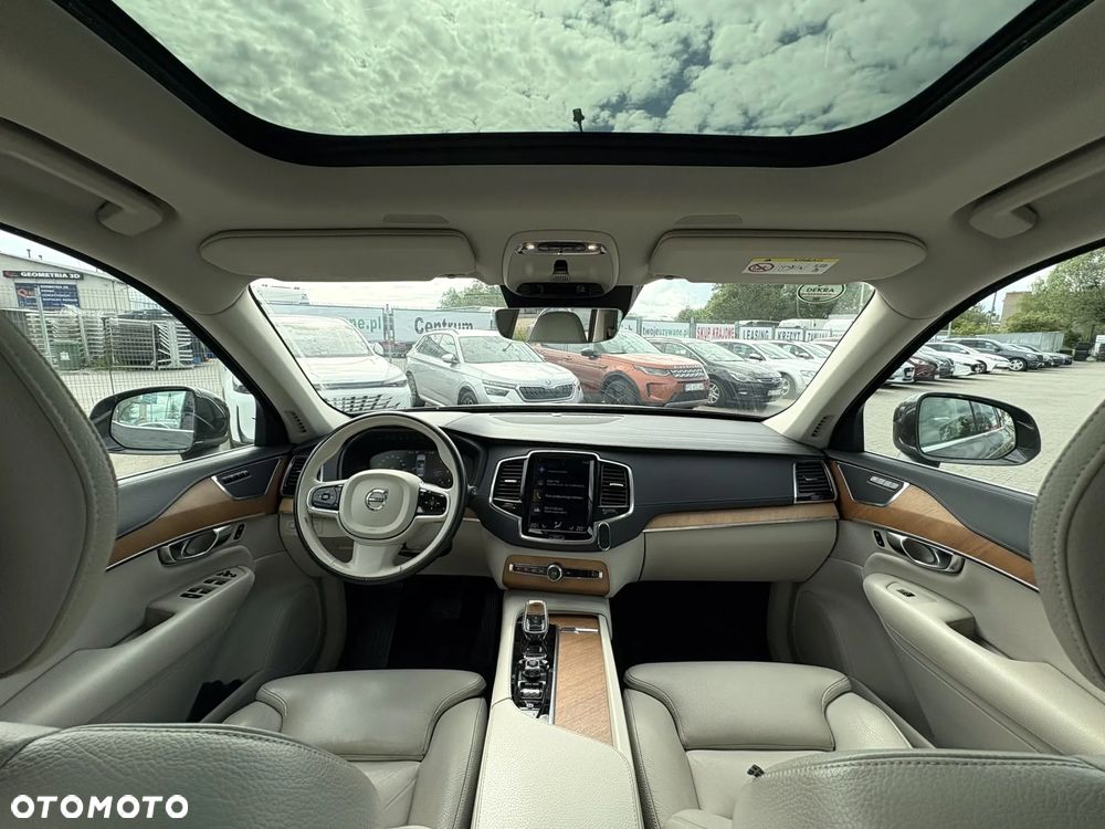 Volvo XC 90 B5 D AWD Inscription - 25