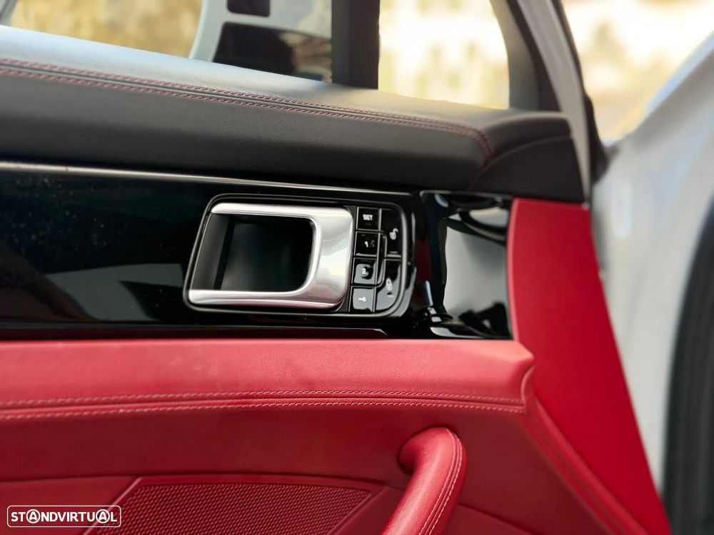 Porsche Panamera Sport Turismo 4 E-Hybrid Platinum Edition - 23