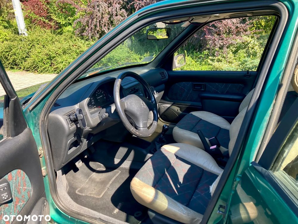 Peugeot 106 1.1 Roland Garros - 5