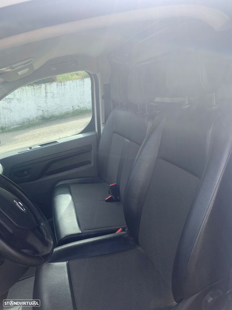Opel Vivaro - 14