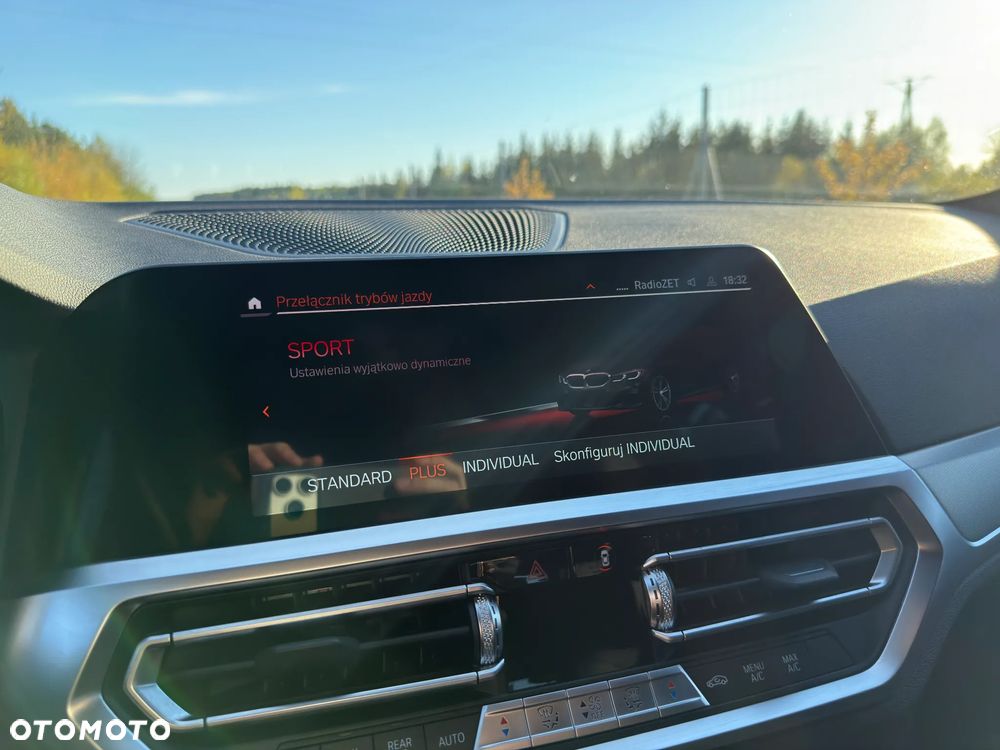 BMW Seria 3 318i M Sport - 27