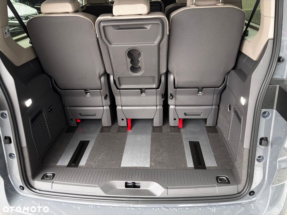 Volkswagen multivan FAMILY 2,0 150 TDI 7-DSG L2 - 13