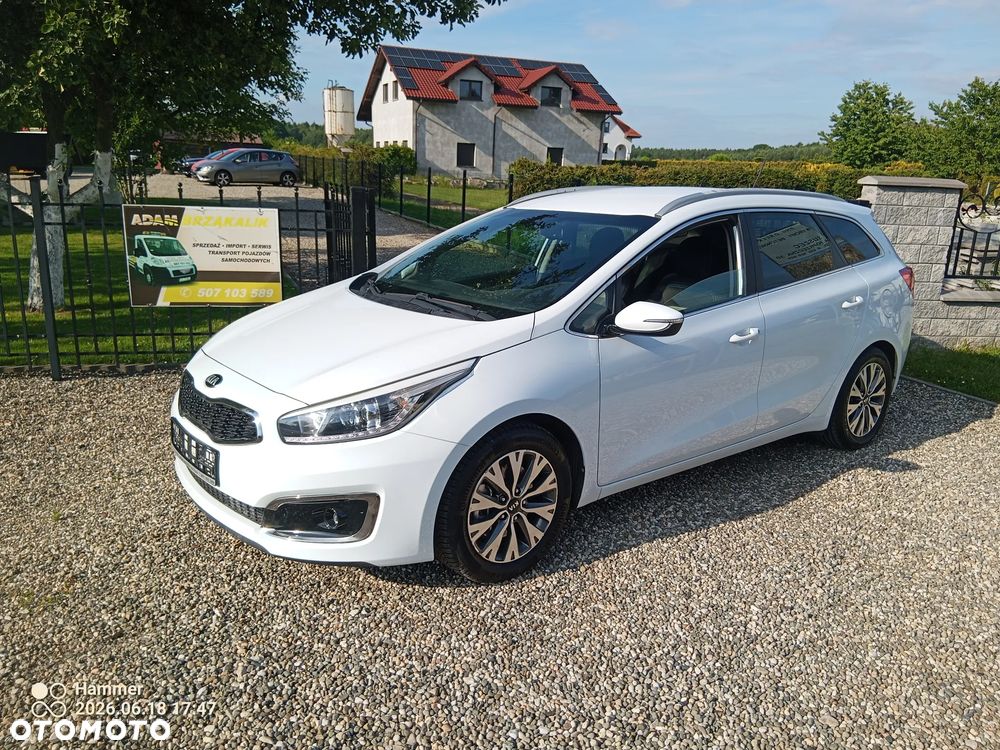 Kia Ceed 1.6 CRDi 136 ISG Vision - 1
