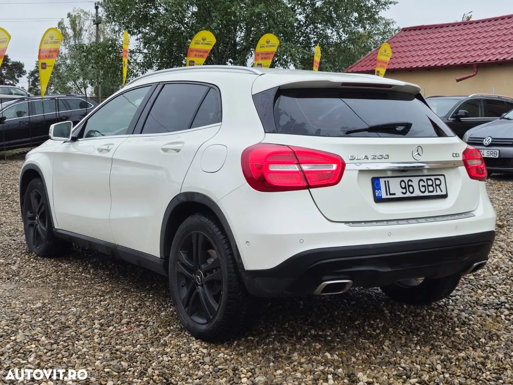 Mercedes-Benz GLA 200 (CDI) d 7G-DCT - 8
