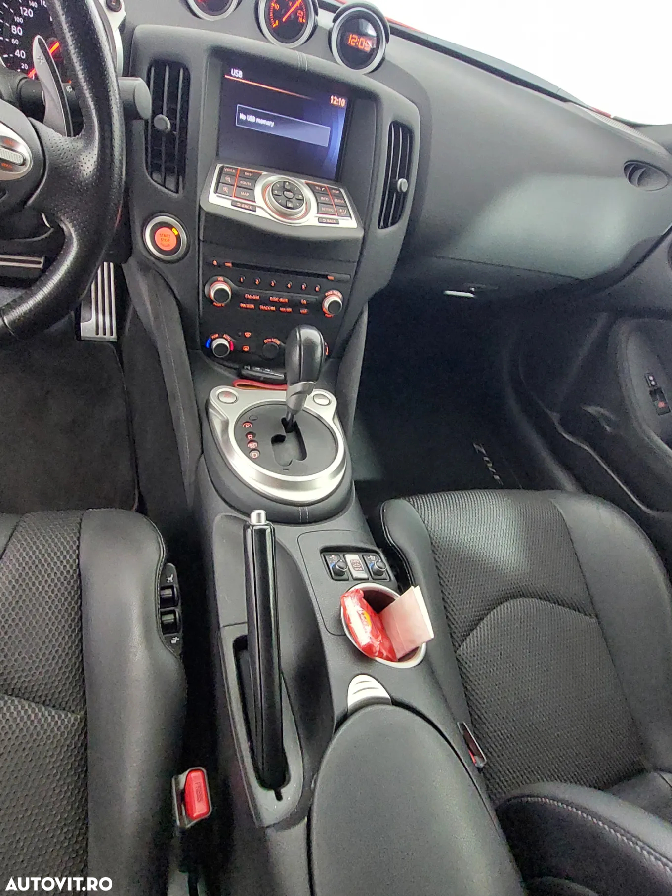 Nissan 370 Z - 11