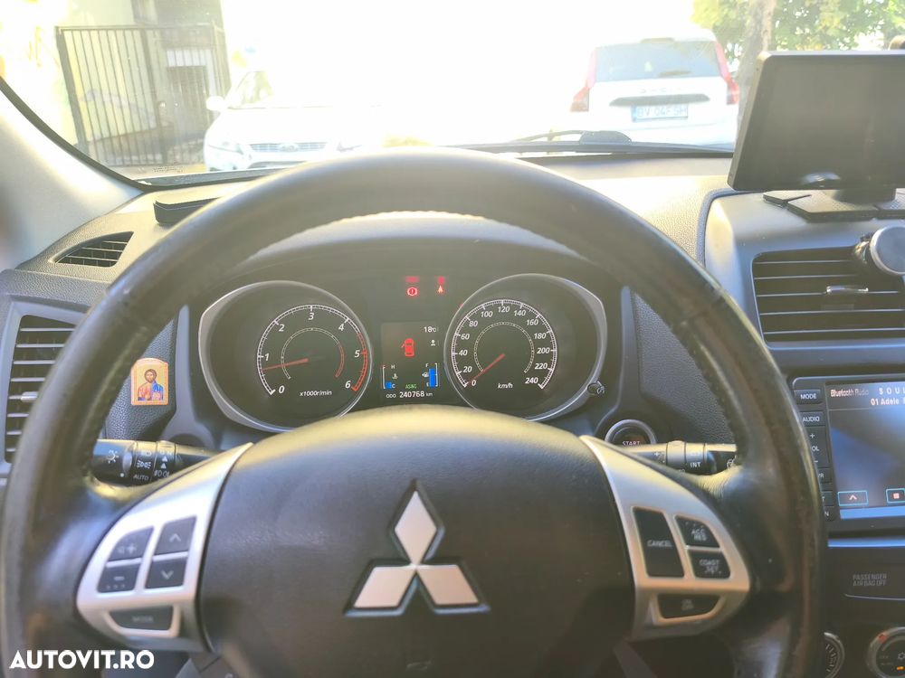 Mitsubishi ASX - 11