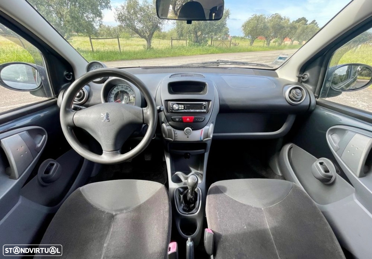 Peugeot 107 1.0 Urban - 10