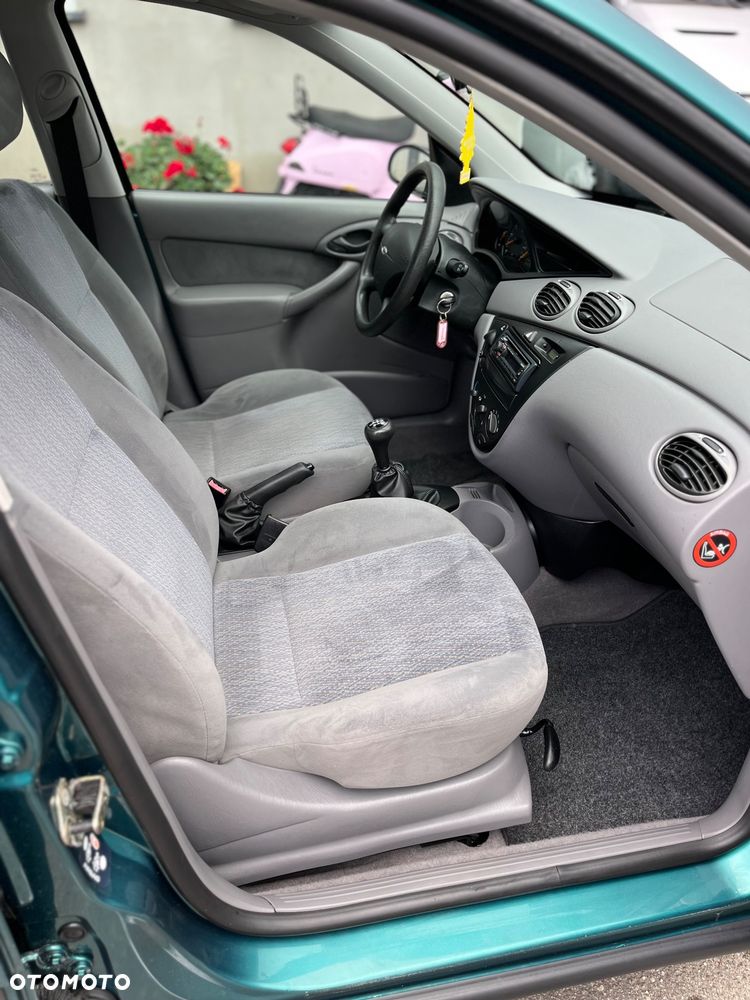 Ford Focus - 20